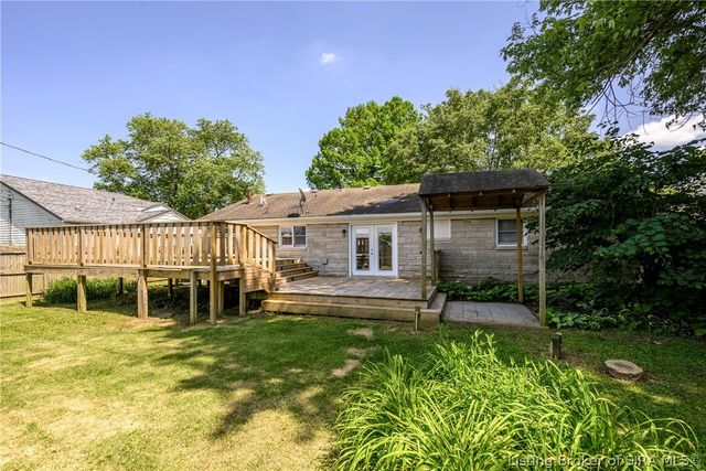 550 Kay Avenue, Sellersburg, IN 47172