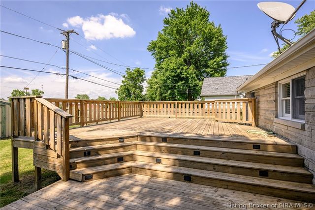 550 Kay Avenue, Sellersburg, IN 47172
