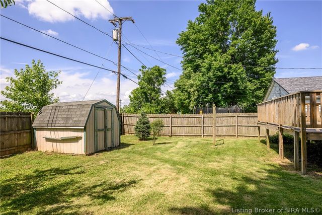 550 Kay Avenue, Sellersburg, IN 47172