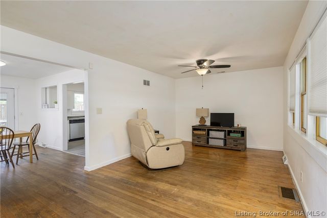 550 Kay Avenue, Sellersburg, IN 47172