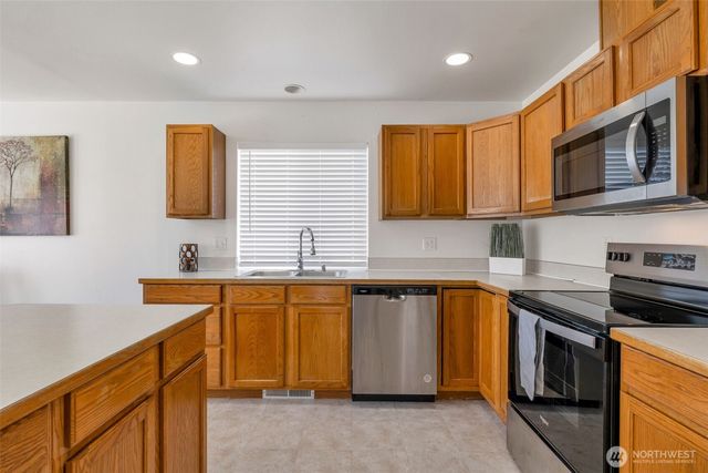 4622 S 73rd Street Ct, Tacoma, WA 98409