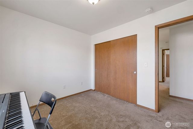 4622 S 73rd Street Ct, Tacoma, WA 98409