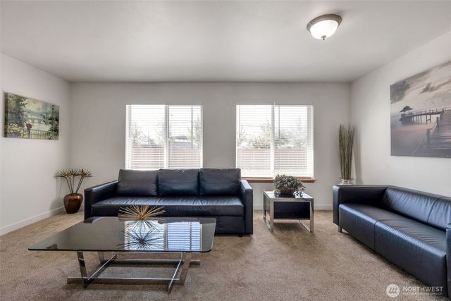 4622 S 73rd Street Ct, Tacoma, WA 98409
