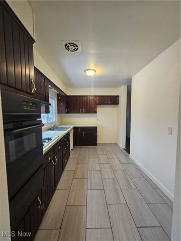 3030 Green Acres Drive, Youngstown, OH 44505