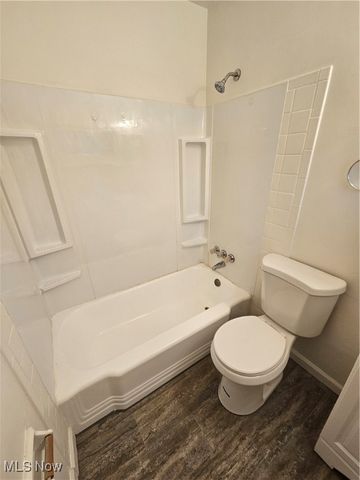 3030 Green Acres Drive, Youngstown, OH 44505