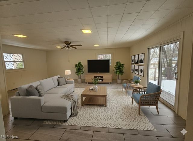 3030 Green Acres Drive, Youngstown, OH 44505