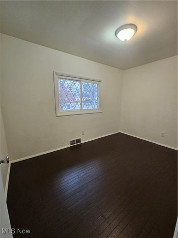 3030 Green Acres Drive, Youngstown, OH 44505