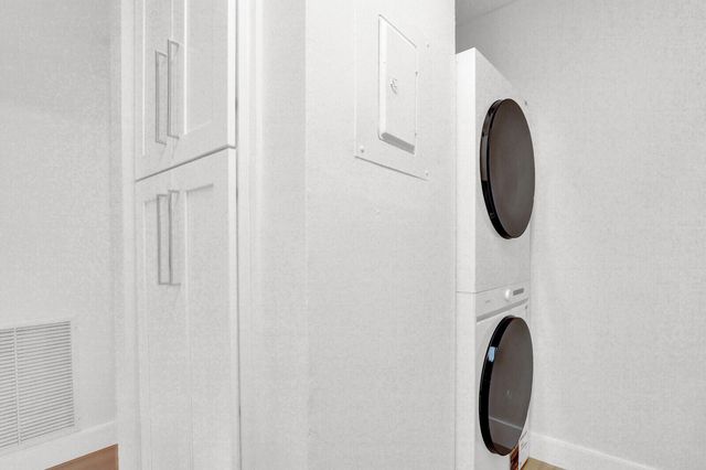 3402 Gardens East Drive 19a, Palm Beach Gardens, FL 33410