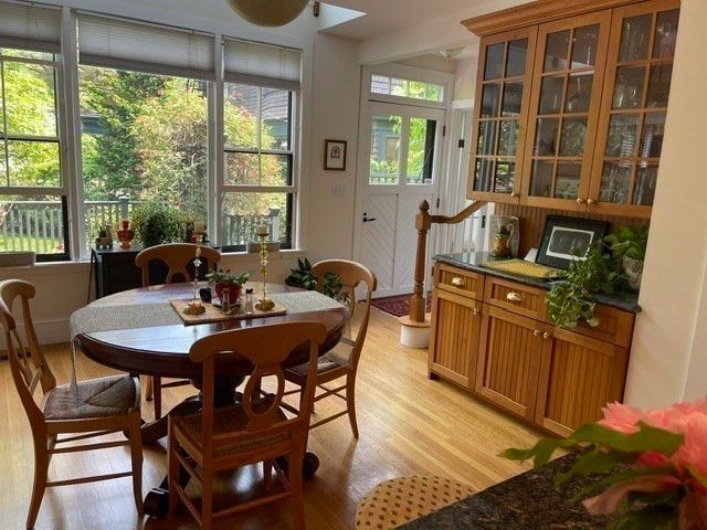 71 Abbottsford, Brookline, MA 02446