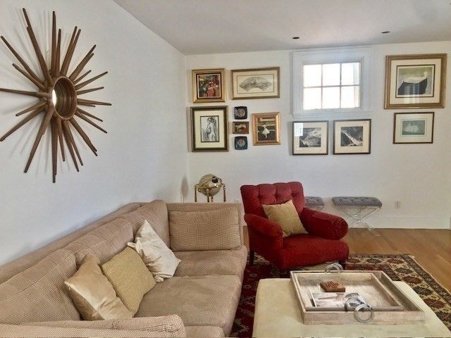 71 Abbottsford, Brookline, MA 02446