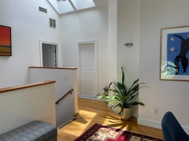 71 Abbottsford, Brookline, MA 02446