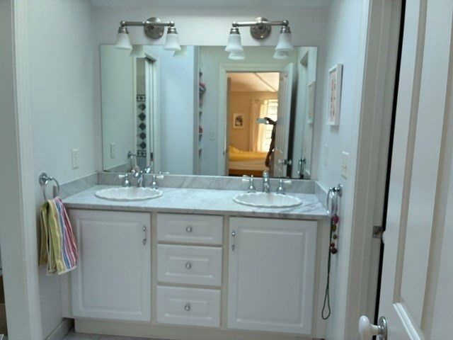 71 Abbottsford, Brookline, MA 02446
