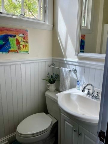 71 Abbottsford, Brookline, MA 02446