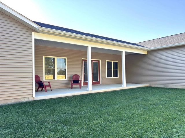 534 Dogwood E Court, Spencer, IN 47460