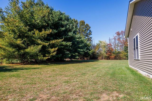 534 Dogwood E Court, Spencer, IN 47460