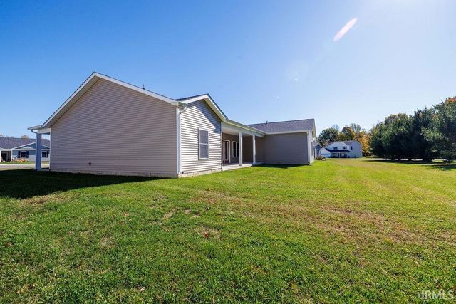 534 Dogwood E Court, Spencer, IN 47460
