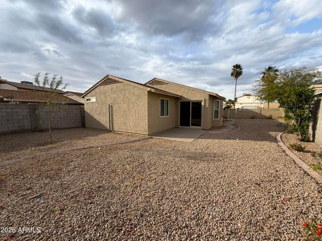 909 E Escuda Drive, Phoenix, AZ 85024