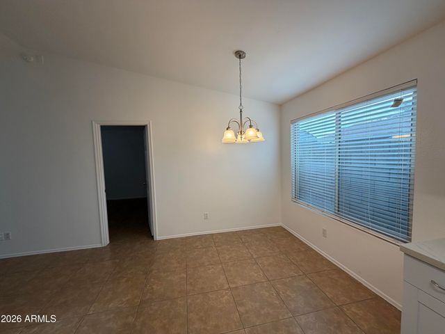 909 E Escuda Drive, Phoenix, AZ 85024