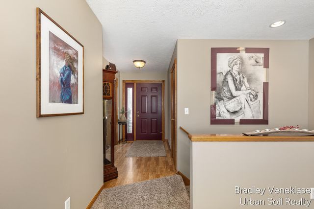 4760 Crescent Drive, Hudsonville, MI 49426