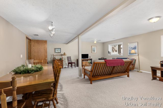 4760 Crescent Drive, Hudsonville, MI 49426