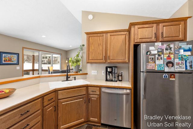 4760 Crescent Drive, Hudsonville, MI 49426