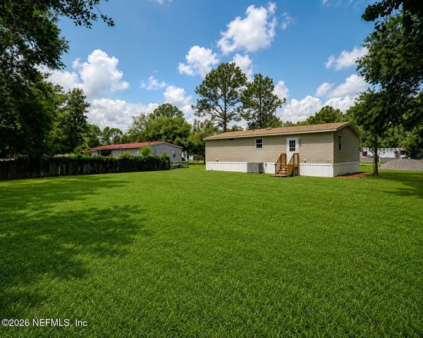 11314 DEERWOOD Circle, Macclenny, FL 32063