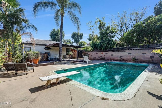 8254 Oswego Street, Sunland, CA 91040