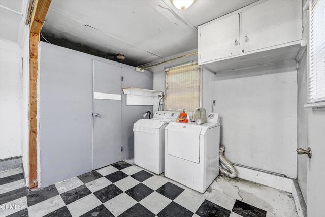8254 Oswego Street, Sunland, CA 91040