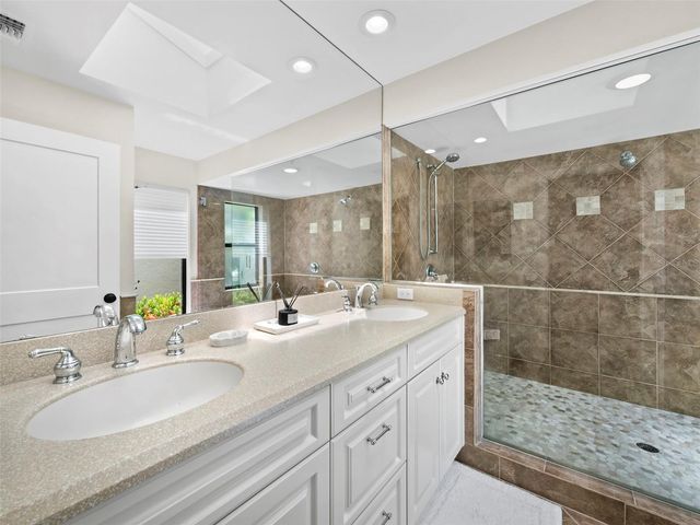 2101 HARBOURSIDE DRIVE 1103, Longboat Key, FL 34228