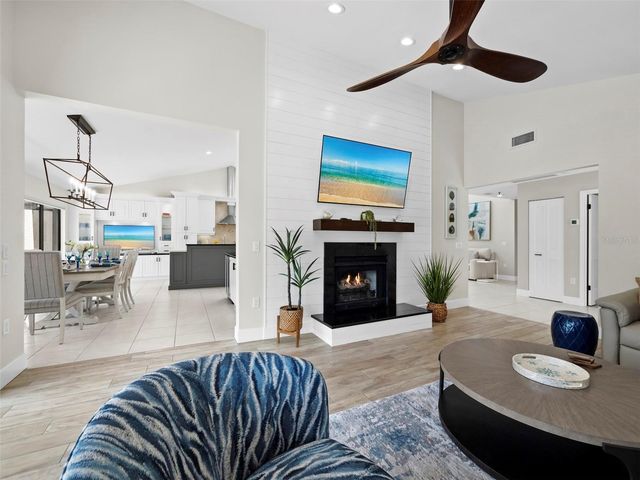 2101 HARBOURSIDE DRIVE 1103, Longboat Key, FL 34228