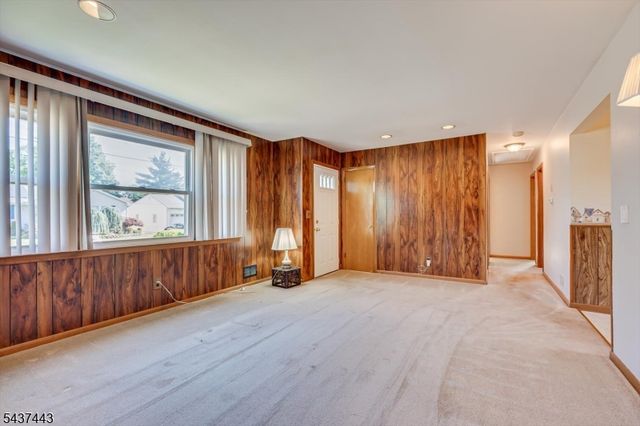 29 Hopkinson Ave, Piscataway Twp., NJ 08854