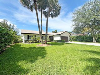 4975 NW 6th St, Coconut Creek, FL 33063