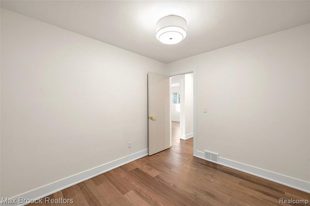 34909 W Chicago Street, Livonia, MI 48150