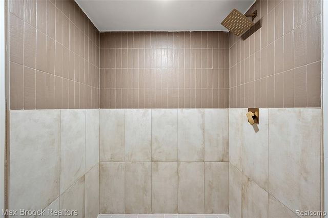 34909 W Chicago Street, Livonia, MI 48150