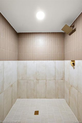 34909 W Chicago Street, Livonia, MI 48150