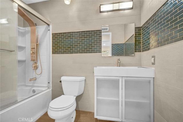 3157 Cork, Costa Mesa, CA 92626