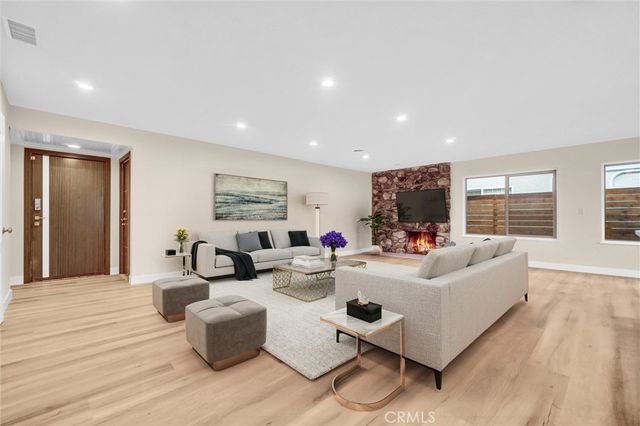 3157 Cork, Costa Mesa, CA 92626