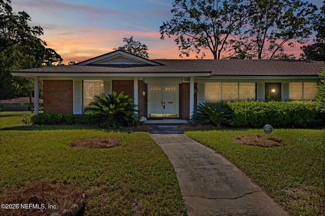 1207 JAMAICA Court, Jacksonville, FL 32216