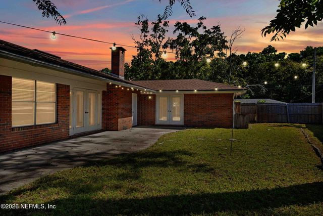 1207 JAMAICA Court, Jacksonville, FL 32216