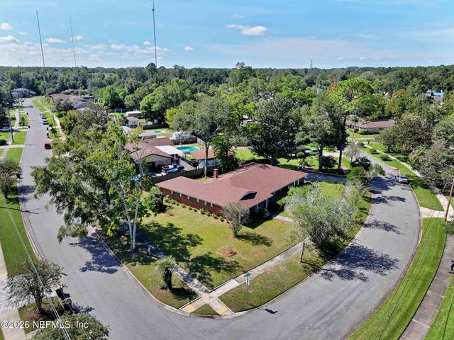 1207 JAMAICA Court, Jacksonville, FL 32216