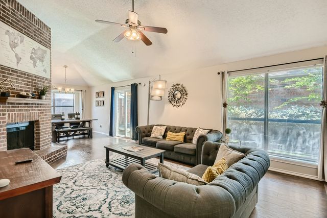 627 Meadowbrook Street, Allen, TX 75002
