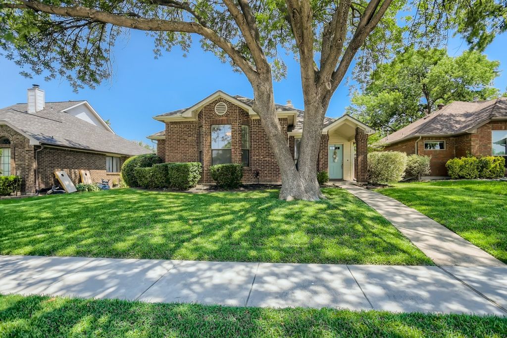 627 Meadowbrook Street, Allen, TX 75002