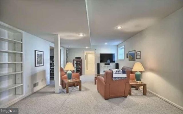 4005 PAMAY DR, Mechanicsburg, PA 17050