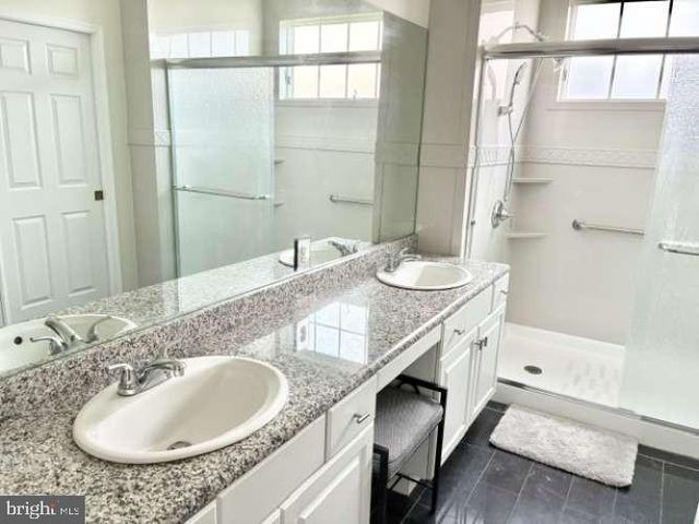 4005 PAMAY DR, Mechanicsburg, PA 17050