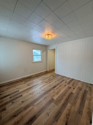 209 Jessie Street, Ossian, IA 52161