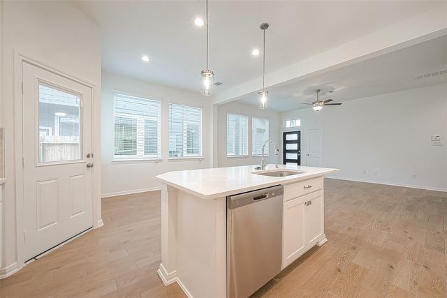 628 Silver Pear Court, Montgomery, TX 77316