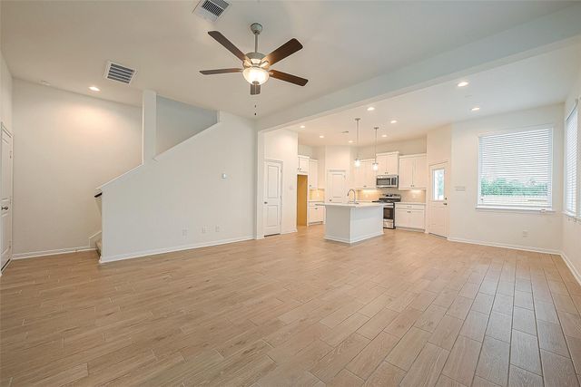 628 Silver Pear Court, Montgomery, TX 77316