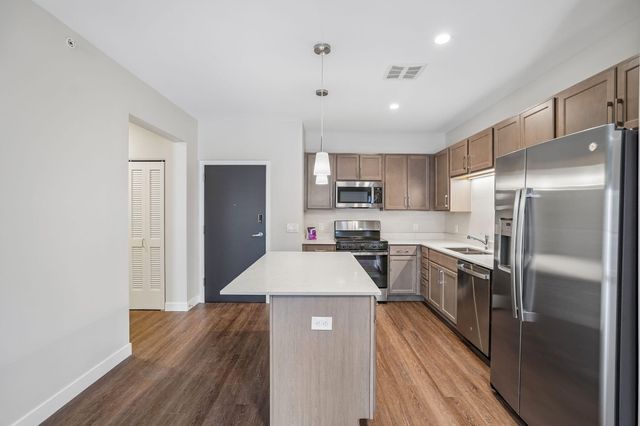 2645 Burton Road Bld 4, 1-1, Ann Arbor, MI 48104