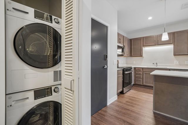 2645 Burton Road Bld 4, 1-1, Ann Arbor, MI 48104
