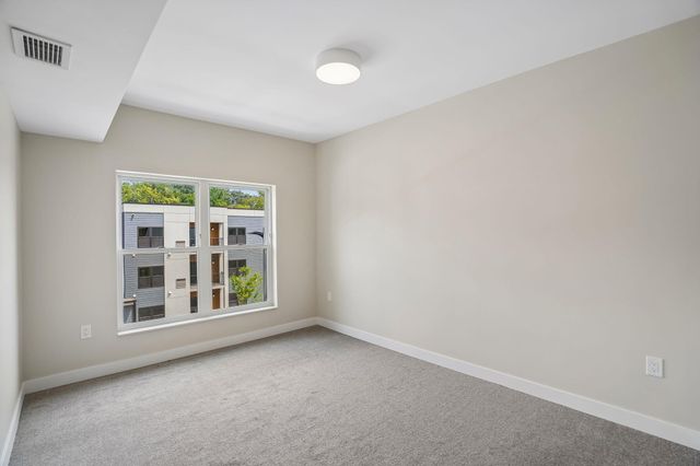 2645 Burton Road Bld 4, 1-1, Ann Arbor, MI 48104